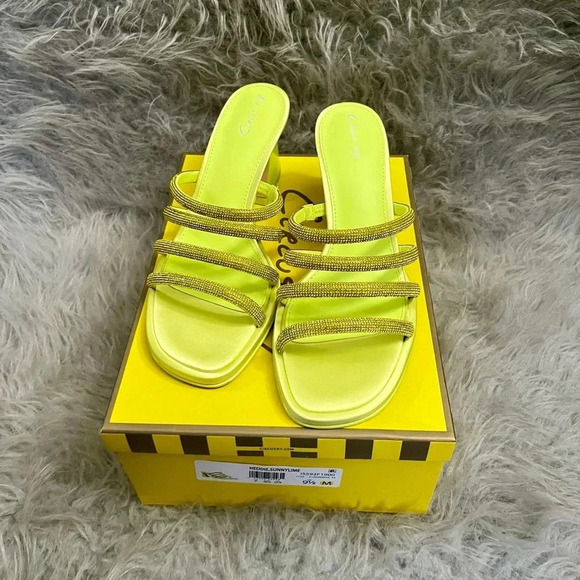 NWT Circus NY Heddie Heeled Sandals in lime - Picture 5 of 5